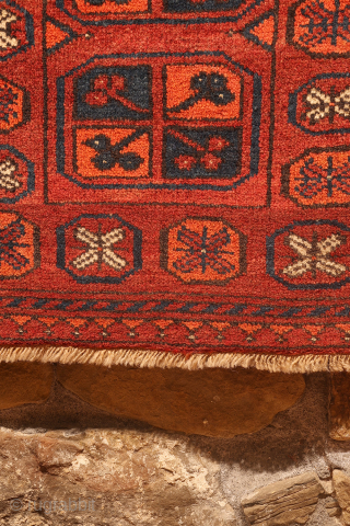 A very cute antique Ersari rug where the weaver has woven three and and half güls in the central field. Being a nomad, she designed the rug in her head and obviously  ...