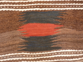 Kamo or Kamo area sofreh. The dyed parts are sheep´s wool, the rest goat´s. 93x80 cms                 