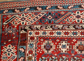 #1B477  Hand made antique Caucasian Chichi rug 4.2' x 5.5' ( 128cm x 167cm ) C.1880                