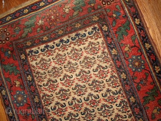 #1B440  Hand made antique Persian Kurd-Bidjar runner 3.5' x 17.7' ( 106cm x 539cm ) 1900                