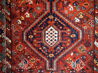 #1C449  Hand made antique Persian Gashkai rug 3.8' x 5.2' ( 116cm x 160cm ) 1920.C
                