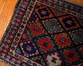 #1B565  Hand made antique collectible Persian Jaf Kurdish bag face 1.4' x 1.6' ( 43m x 49cm) 1880.C
              