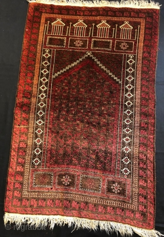 Antique beluch rug in good condition ,

 124 x 82 cm                      