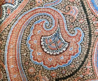 Paisley Shawl, 19th century, 156x328 cm (5’1”x 10’9”) in a mint condition.                     