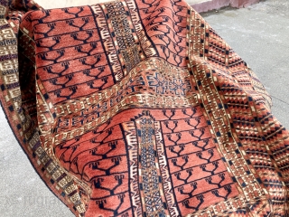 Turkoman Tekke Ensi, 109x132 cm, great weave, superb condition.                        