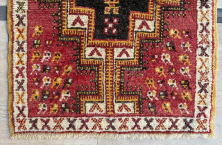 Vintage Moroccan Yastik, size 68x95 cm. İn great condotion, please send me directly mail.
metinrug77@gmail.com                   