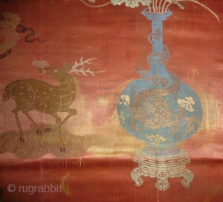Portiere or door curtain from the qianlong era. interesting iconographie, complete but unfortunately with color damage mostly to the ground color. china 18th century approx. 90x190cm.       