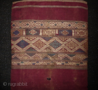 19th century lao textil fragment. beautiful design and true old colors. lao weaving from this age are quite rare.43x 71cm. complete width.           