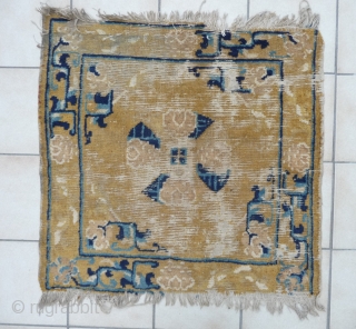 wheel medaillon ningxia square with nice wool, good yellow and nice light blue. condition and charisma visible. china around 1800.             