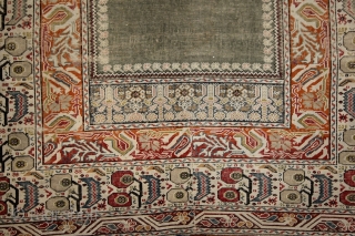 How to draw tension...  trembling borders with running flames and an empty green mihrab..... Ghiordes prayer rug, 172x125 cm, wool on cotton, ca 1900. More pieces: http://rugrabbit.com/profile/5160     