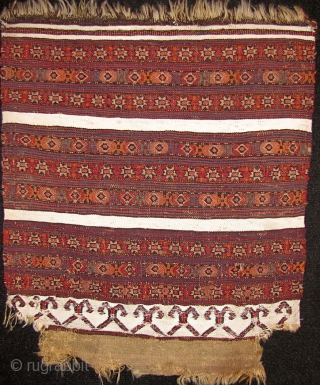 


Veramin(?) bagface. 19th century. Reverse sumak and plain-weave. Cotton whites. An unusual piece with really nice dyes. 61x53cms               