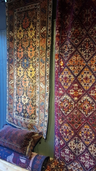 late 19thc or  early 1900 Kurdish rug Some believe it may be a Sauj Bulagh , but some don't 
Size:250×108 cm

           
