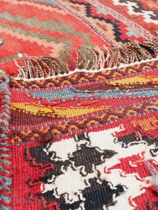 In the opinion of a respected expert, it is a 1880-1910 Luri (a period when both Luri and Qashqai shared territories in Fars) in mix kilim and soumak techniques
Measurements> 370cmx141cm or 12.2x4.6  ...