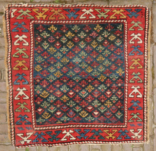 Rare Shahsavan piled bagface. I don't recall seeing this border in a piled bagface. 

Great natural colours that glow in the sun. Good condition with some wear. Cotton foundation with heavy handle.  ...