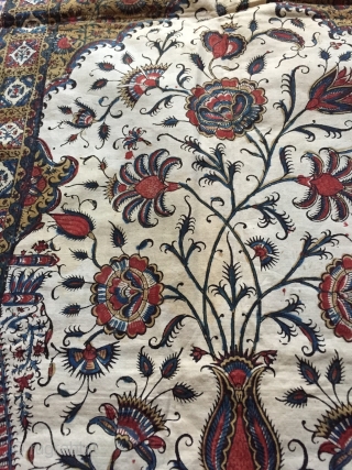 Persian qalamkar chintz from second half of 19th century in good condition with original glaze.
Size : 85x125cm

                