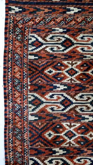 Yomuth kilim early 20th century. Mint condition. 235 x 115 Cm. 
Ak- gas and ak-nagys                  