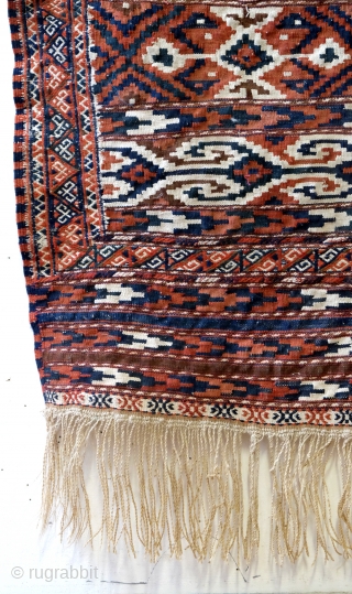 Yomuth kilim early 20th century. Mint condition. 235 x 115 Cm. 
Ak- gas and ak-nagys                  