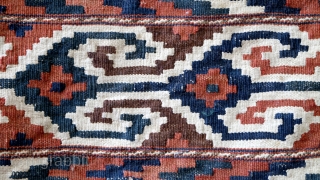 Yomuth kilim early 20th century. Mint condition. 235 x 115 Cm. 
Ak- gas and ak-nagys                  