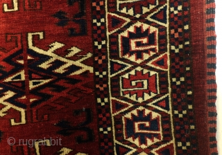 Antique Turkoman Ersari Yomout rug. 1880 - 1890.
250 x 170 cm. 8.3 ft. x 5.6 ft. 
In great condition. Only one thin spot, see last but one photo. 
Heading intact, great pile,  ...