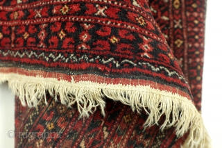 Turkoman Ersari Tekke. 
Saryken 'Mary' Gul, late 19th century, even wear, nice pile. 
Abrash in the cherry red field. 
256 x 137 Cm. 8.5 ft. x 4.5 ft. 
    