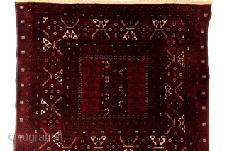 Turkoman Ersari area rug, 265 cm x 170 cm. 8.8 feet x 5.6 feet. 
In good condition. Made around the 50ies. 
All natural colors.         