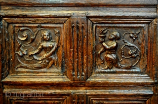 Special piece of furntiture 'Beelden kast' beelden = statues

 Southern Netherlands, Belgian Hainaut ( Henegouwen) with the coat of arms of the town Anderlues.
 Dated 1607. Created by 16th century people.   ...