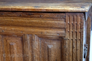 early 17th century ( 1610) Dutch chest. 
Fine patine, quarter-sawn oak, all original.
No key. 
                  