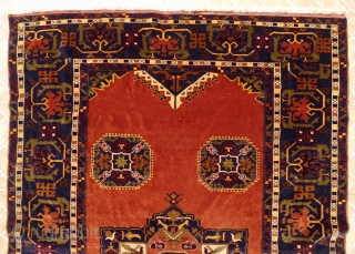 Ushak rug with archaic Para Mamluk design, 128 x 190 (4.2ft. x 6.2ft) Ushak 17 th. century. Very fine weave with Velvety texture. Signed at the top by the master weaver. Probably  ...