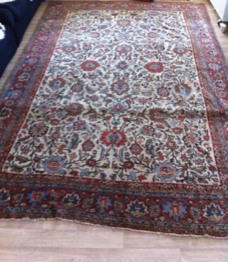 old Persian Qom 320 x 204 cm, a very elegant rug in good condition (100% natural dyes)                