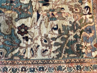 A very attractive Persian Sultanabad.Measures 12' x 15' and is in very good condition for itsage.                 