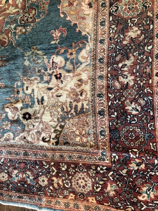 A very attractive Persian Sultanabad.Measures 12' x 15' and is in very good condition for itsage.                 