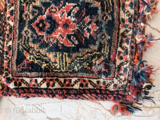 Old Afshar bag nice colors and very nice condition all original size 1”x1” feet (30x30 cm ) if any more information please contact mail sahcarpets@gmail.com or WhatsApp & Viber +905358635050 please contact  ...
