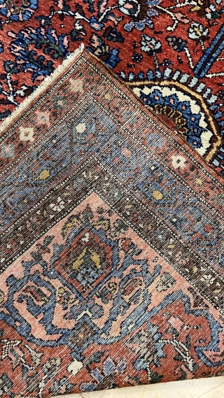 Old Persian rug 4’5”x6’10 fert ( 1,35x2,07 cm )  very nice colors and nice condition all original AVAILABLE if need any more information please contact DM messenger or WhatsApp +905358635050 #carpets  ...
