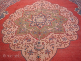 Antique  Ushaq wonderful colours ower size 12''3 X 18''3foot (5,60 X 3,75 cm)                   