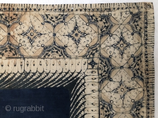 Antique Batik, 
106x106 cm,                             