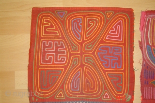 2nd half of the 20th century Panamanian textile
4x 35cmx35cm
Pazyryk Antique Amsterdam                      