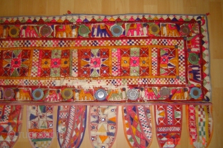 20th century indian embroidery textile
126cmx65cm
Pazyryk antique Amsterdam                          