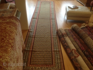 Antique kelim runner
425cm x 90cm
pazyryk antique
sassun                           