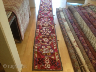 Old uzbak suzani 372cmx56cm
pazyryk antique
sassun                            