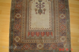  prayer rug
127cm x 87cm
pazyryk antique                           