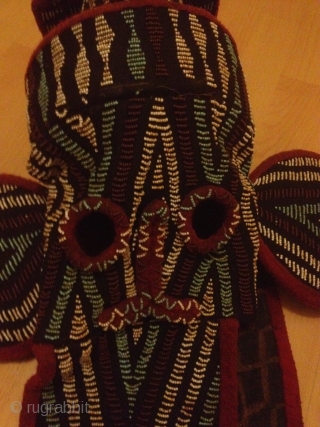 Antique african/cameroon
Bamilleke Mask                              