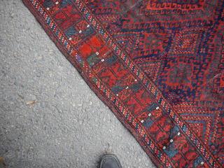 Baluch Carpet Mushwani Tribe ? 3 m x 1.29 m   - 2x Kilim ca. 12 cm  .Wool on wool .thin spots.         