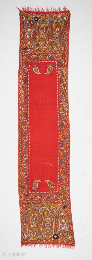 Delhi Shawl ,India
Early 20th C.
51 x 228 cm / 1'8'' x 7'5''                     