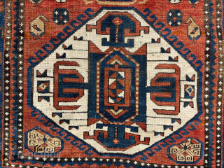 Caucasian rug.
Size 131x236 cm.
For more pics and informations ask: gmpdor@protonmail.com or Whatsapp +393892864446.
I am Luca, from Florence, Italy, eBay id. woso16, Instagram @soulweft          