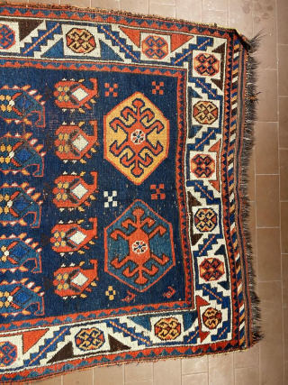 Luri rug.
Size 168 x 206 cm.
For more photos and information ask. i live in Florence, Italy.
                 