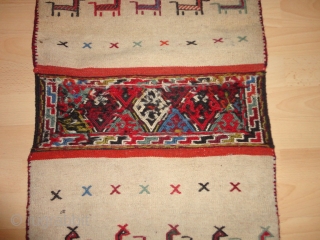 
 Old  Kurdish  dupelkordjin  Sumagh  47 X 109  cm.
 Fein  with  nice  colours  ,  very good  condition ,
 Very  rare  ...