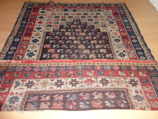  Superb  and  rare  antique   Bergama prayer  rug , mid 19 th. century,

 103 X 135  cm. , Komplet , beautiful  colors , kilims  ...