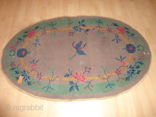 
Antique  Chinese  rug  Art  Deco  round 1920  ,  56 X 74 cm. .
Superb natural colours , rare oval  form ,kelims  end , very  ...