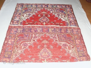   Superb  Antique  Sivas  128  X  206 cm
  Very soft wool ,nice pastell colours,
  very good condition without restorations.      