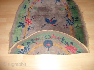 
  Antique  Nichols  China  rug  Art-Deco   1925   56 X 74  cm.

  Superb  natural  colors  , rare  oval  ...